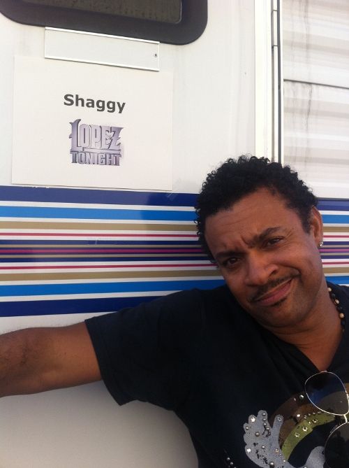 Shaggy backstage at Lopez Tonight with George Lopez before performing his amazing new single Sugarcane